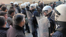 Πάτρα: Ένταση μεταξύ οικοδόμων και αστυνομικών δυνάμεων κατά τη διάρκεια κινητοποίησης