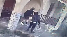 Αττική: Βίντεο ντοκουμέντα από τη δράση συμμορίας Ρομά που εισέβαλε σε σπίτια με κλοτσιές στις πόρτες