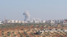 Συρία: Ρωσικά και συριακά μαχητικά έπληξαν θέσεις των ανταρτών στην Ιντλίμπ - Τουλάχιστον τέσσερις νεκροί