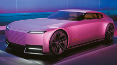 Η μετάλλαξη της Jaguar σε ροζ γατούλα - Γιατί λανσάρει αυτοκίνητο σε χρώματα Barbie