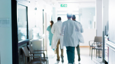 Περισσότερα από 300 άτομα στην Πάτρα έχουν λάβει χημειοπροφύλαξη για τη μηνιγγίτιδα 