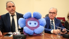 Βουλή: Ντεμπούτο για το ρομπότ «Μαργαρίτα», την καλύτερη φίλη των παιδιών στο φάσμα του αυτισμού