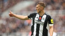 Νταν Μπερν: Από υπάλληλος σούπερ μάρκετ, κυπελλούχος με τη Νιούκαστλ και διεθνής με την Αγγλία