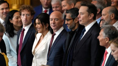 Μασκ, Ζούκερμπεργκ και Μπέζος: $50 δισ. μέσα σε δύο ημέρες έχασαν εξαιτίας των δασμών του Τραμπ οι billionaires φίλοι του