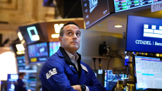Συνεδρίαση υψηλής μεταβλητότητας στη Wall Street – Κατεύθυνση αναζητούν οι επενδυτές