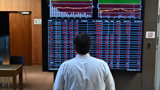 Χρηματιστήριο: Τριήμερο κραχ -13,5% - Μηδενίστηκαν τα φετινά κέρδη, εξαφανίστηκαν 15 δισ. ευρώ