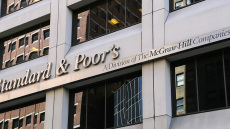 Συναντήσεις της S&P με τις ελληνικές τράπεζες – Πιθανή μια νέα αξιολόγηση, εκτιμούν αναλυτές