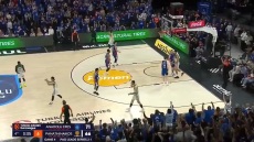 «Πέτα τον έξω!»: Έξαλλος ο Σλούκας με τον Γιούρτσεβεν, «υπέδειξε» στον Αταμάν να κάνει αλλαγή τον Τούρκο σέντερ - Δείτε βίντεο