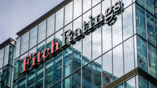 Fitch: Αναβάθμισε σε θετικό το outlook της ελληνικής οικονομίας - Αμετάβλητη στο «ΒΒΒ-» η αξιολόγηση