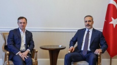 Στη Μόσχα ο Φιντάν, συναντήθηκε με τον Μεντίνσκι