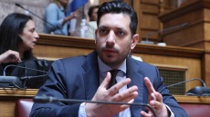 Σύγκρουση Κυρανάκη με Λυμπερόπουλο στη Βουλή για τα ταξί: «Σταματήστε να συκοφαντείτε όποιον διαφωνεί μαζί σας»