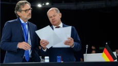 Αντιδράσεις στη Γερμανία για τον διορισμό συνεργάτη του Σολτς στη θέση του υφυπουργού Άμυνας 