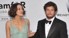 Η Μαριόν Κοτιγιάρ και ο Γκιγιόμ Κανέ χωρίζουν μετά από 18 χρόνια σχέσης
