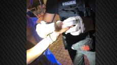 Νέο Ηράκλειο: Αστυνομικός έσπευσε για τις πρώτες βοήθειες μετά τη συμπλοκή μεταξύ ανηλίκων