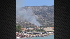 Φωτιά τώρα σε χαμηλή βλάστηση στην Πλύτρα Λακωνίας - Επιχειρούν 7 εναέρια