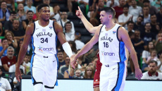 Ελλάδα - Λετονία 104-86: Φιλική νίκη στο ΟΑΚΑ με double-double του Αντετοκούνμπο - Βίντεο