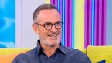 Κώστας Κρομμύδας: Δεν ήμουν χαρούμενος με την υποκριτική, δόξα τω Θεώ που έκανα τη μετάβαση στη συγγραφή
