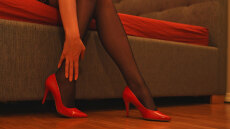 Το ελληνικό FBI συνέλαβε 42χρονο που βίαζε γυναίκες, τις εξέδιδε, τις βιντεοσκοπούσε και διακινούσε το υλικό στο διαδίκτυο