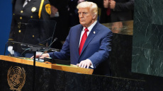 Τραμπ στον ΟΗΕ: Το 54% των κρατουμένων στην Ελλάδα είναι μετανάστες - Απάτη η κλιματική αλλαγή!