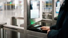 Αλλαγές για τους ταξιδιώτες εκτός ΕΕ - Η Ευρώπη καταργεί τις σφραγίδες στα διαβατήρια, πώς θα γίνονται οι έλεγχοι