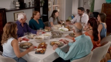 «Το Σόι σου»: Ενθουσιασμός στο Twitter για την επιστροφή της σειράς - «Σαν να μην πέρασε μια μέρα»