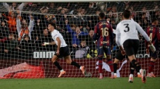 La Liga: Το ανάποδο ψαλίδι του Ντούρο χάρισε στη Βαλένθια τη νίκη στο ντέρμπι της πόλης, 1-0 τη Λεβάντε - Δείτε το γκολ