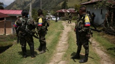 Ανώτατοι αξιωματικοί των Ενόπλων Δυνάμεων της Κολομβίας σε διαθεσιμότητα για διαρροή πληροφοριών σε αντάρτες 