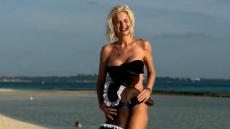 Η Χριστίνα Κοντοβά ταξίδεψε με την κόρη της στη Ζανζιβάρη για να υποδεχτούν το νέο έτος