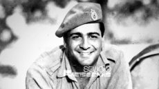 Ο  Κώστας Κακκαβάς έγινε 90 ετών, η  αδημοσίευτη φωτογραφία του από το παρελθόν
