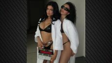 Η Κάιλι Τζένερ και η Charli XCX με μαύρα εσώρουχα στα γυρίσματα της ταινίας The Moment