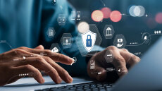 Bloomberg: Στο φως μεγάλη υπόθεση κυβερνοκατασκοπείας, χάκερ χτύπησαν ευαίσθητους στόχους σε 37 χώρες ανάμεσά τους και στην Ελλάδα