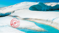 Τι τουρισμό θέλουμε; Οκτώ ειδικοί μιλούν: «Σταματήστε να δίνετε άδειες που θα κάνουν την Ελλάδα Costa del Sol»