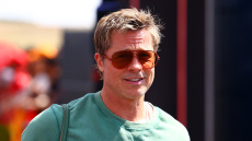 Έφτασε στην Ύδρα ο Μπραντ Πιτ για τα γυρίσματα της ταινίας του, σε ρυθμούς Χόλιγουντ το νησί - Δείτε φωτογραφίες