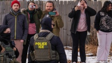 Στη δημοσιότητα τα αρχεία για τον θάνατο Αμερικανού πολίτη από πυρά πράκτορα της ICE το 2025 