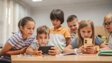Μαθητές της πέμπτης δημοτικού στη Γερμανία απέχουν από τα social media, τι έδειξαν τα πρώτα αποτελέσματα