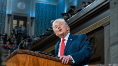 Τραμπ στην Κατάσταση της Ένωσης: «Η χώρα μας επέστρεψε και έχουμε τα πιο ασφαλή σύνορα στην ιστορία»,  live η ομιλία του
