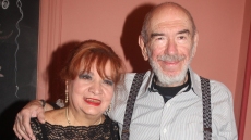 Μαίρη Ραζή για Σωτήρη Τσόγκα: Θέλουμε την ανεξαρτησία μας, δεν βγαίνει αλλιώς η ζωή με έναν άντρα 40 χρόνια