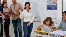 Εκλογές στο Περού: Προβάδισμα της Κέικο Φουχιμόρι, μάχη για τη δεύτερη θέση δείχνουν τα exit polls 