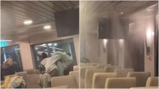 Ζημιές στο πλοίο «Νήσος Σάμος» από το τσιγάρο που άναψε Ρομά με αποτέλεσμα να ενεργοποιηθεί το σύστημα πυρόσβεσης, δείτε βίντεο 