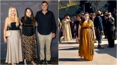 Η κόρη του Δημήτρη Παπανικολάου συμμετέχει στην «Οδύσσεια» του Κρίστοφερ Νόλαν, οι φωτογραφίες από τα γυρίσματα