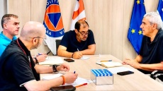 Ξεκινούν αυτοψίες σε έξι δήμους μετά τις πυρκαγιές: Σύσκεψη Κατσαφάδου στη Φωκίδα και έκτακτη κυβερνητική συνεδρίαση 