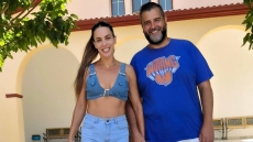 Η Κατερίνα Στικούδη και ο Βαγγέλης Σερίφης επέστρεψαν στο μέρος όπου παντρεύτηκαν για να γιορτάσουν 8 χρόνια γάμου