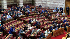 Συνταγματική Αναθεώρηση: Πέρασαν οι προτάσεις της ΝΔ, οι ψήφοι ανά άρθρο