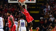 Euroleague: Ο Ολυμπιακός διέλυσε την Εφές, μεγάλη ανατροπή της Ζαλγκίρις στη Βαρκελώνη και «διπλό» της Μπεσίκτας, δείτε βίντεο
