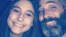 Η ηλιόλουστη βόλτα της εγκυμονούσας Φωτεινής Αθερίδη