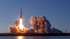 Space X: Πρώτη εμπορική εκτόξευση για τον ισχυρότερο πύραυλο του κόσμου 