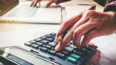 Νέα πάγια ρύθμιση: Πότε «ανοίγει» η εφαρμογή στο Τaxisnet και ποιοι ωφελούνται