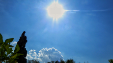 Καιρός: «Βικτώρια» ήταν και πάει - Ηλιοφάνεια την Παρασκευή