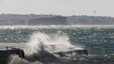Καιρός: Προβλήματα σε θαλάσσιες συγκοινωνίες λόγω ισχυρών ανέμων