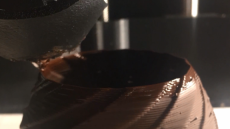 Και όμως, φοιτητής έφτιαξε τρισδιάστατο εκτυπωτή σοκολάτας!